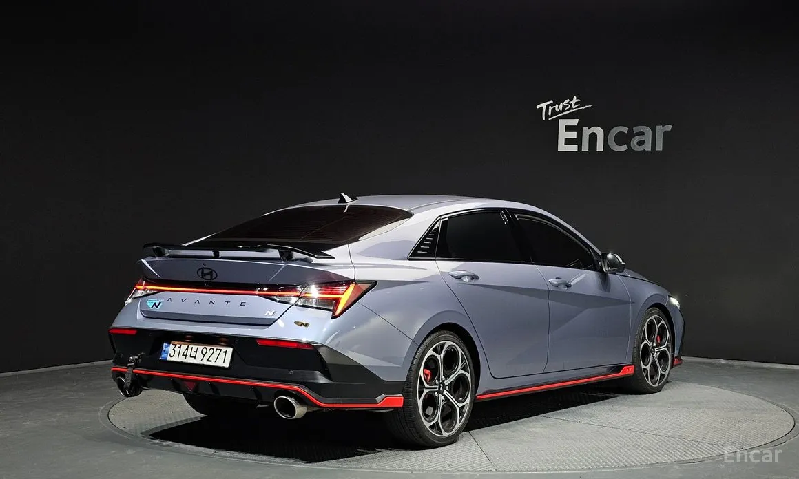 Фото 2 - Hyundai Avante