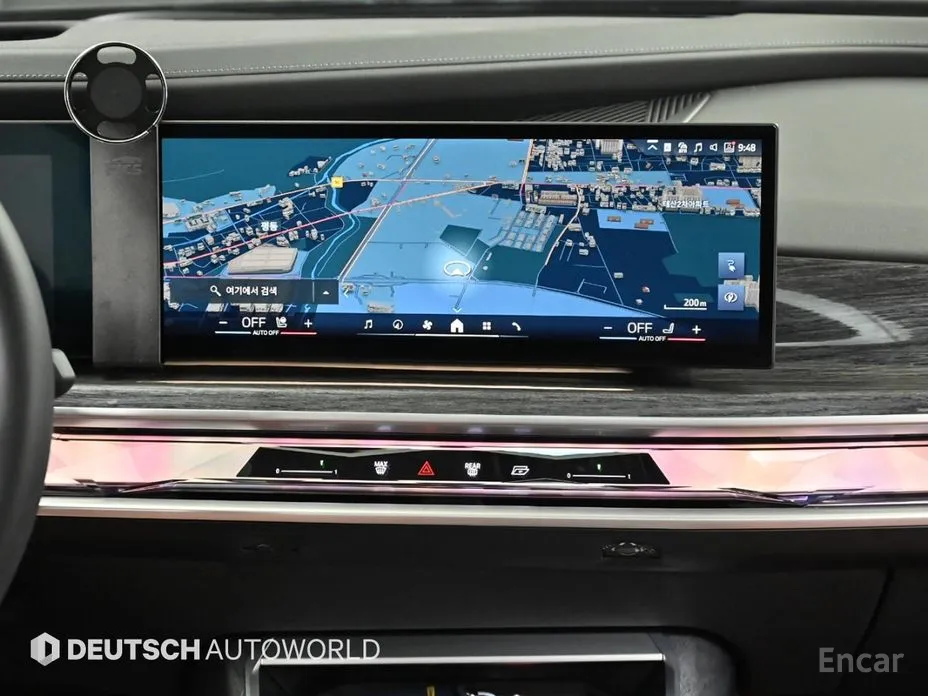 Фото 14 - BMW i7