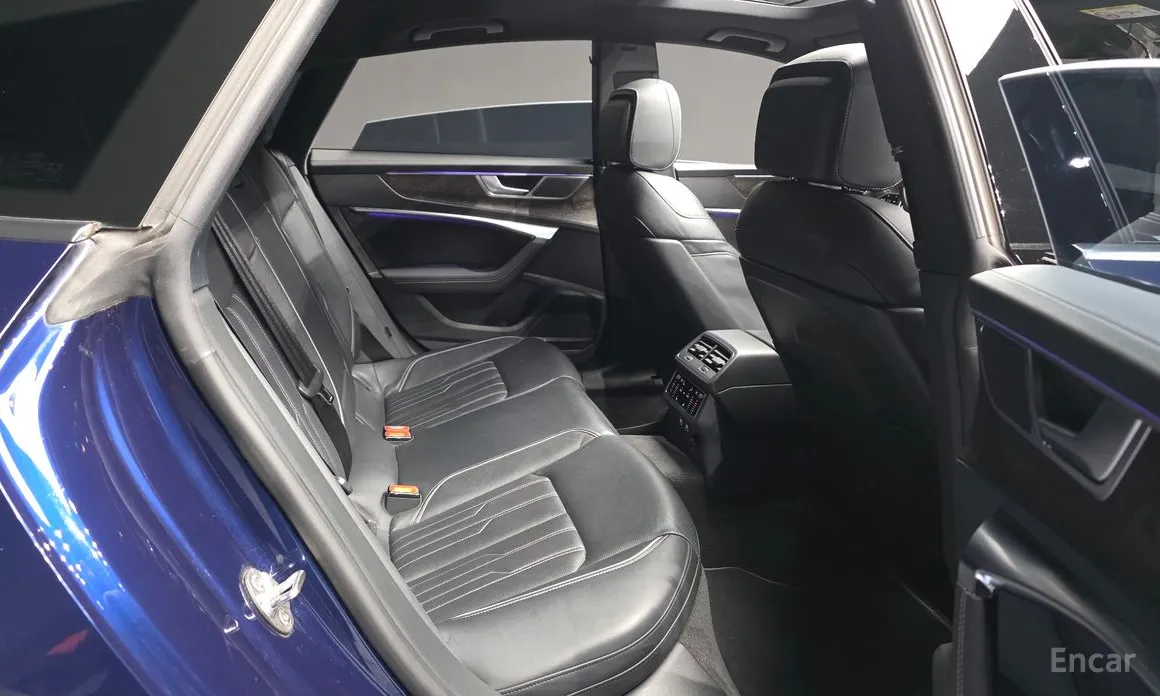 Фото 12 - Audi A7