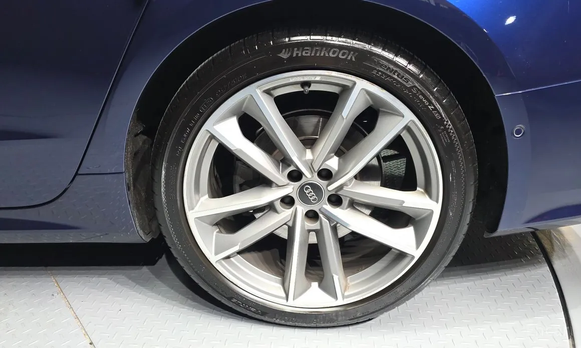 Фото 5 - Audi A7