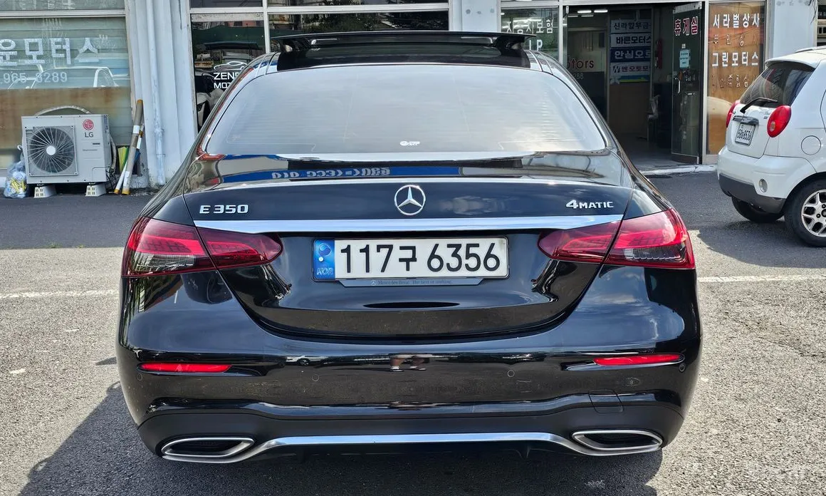 Фото 5 - Mercedes-Benz E-Class