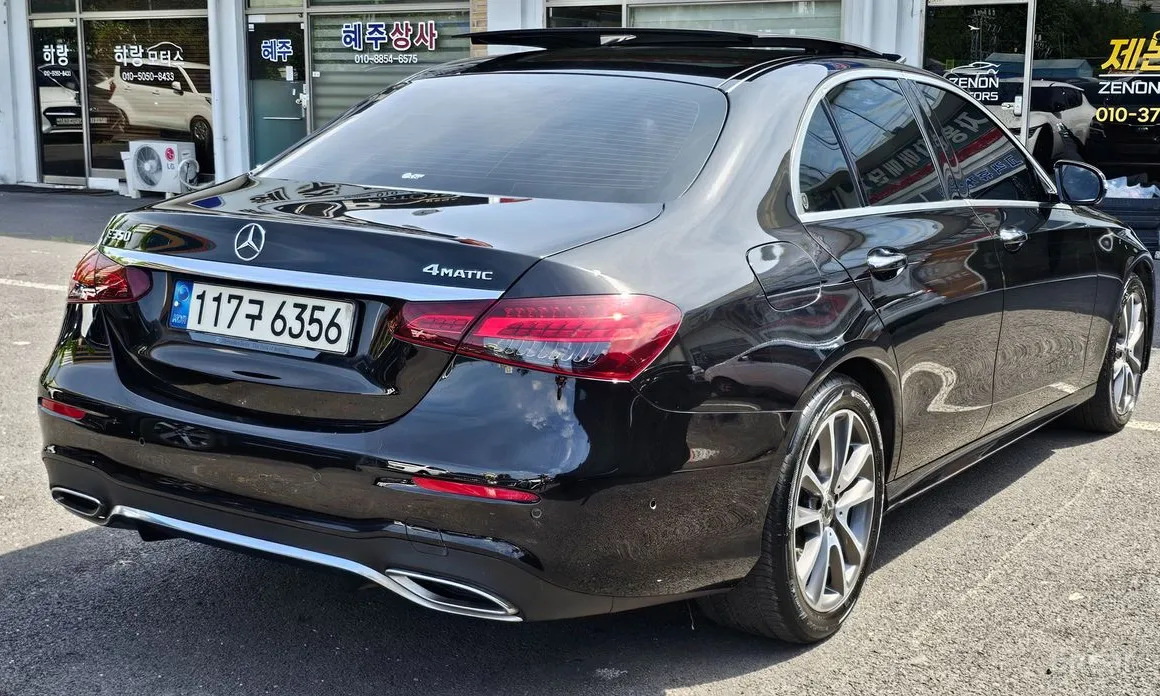 Фото 6 - Mercedes-Benz E-Class