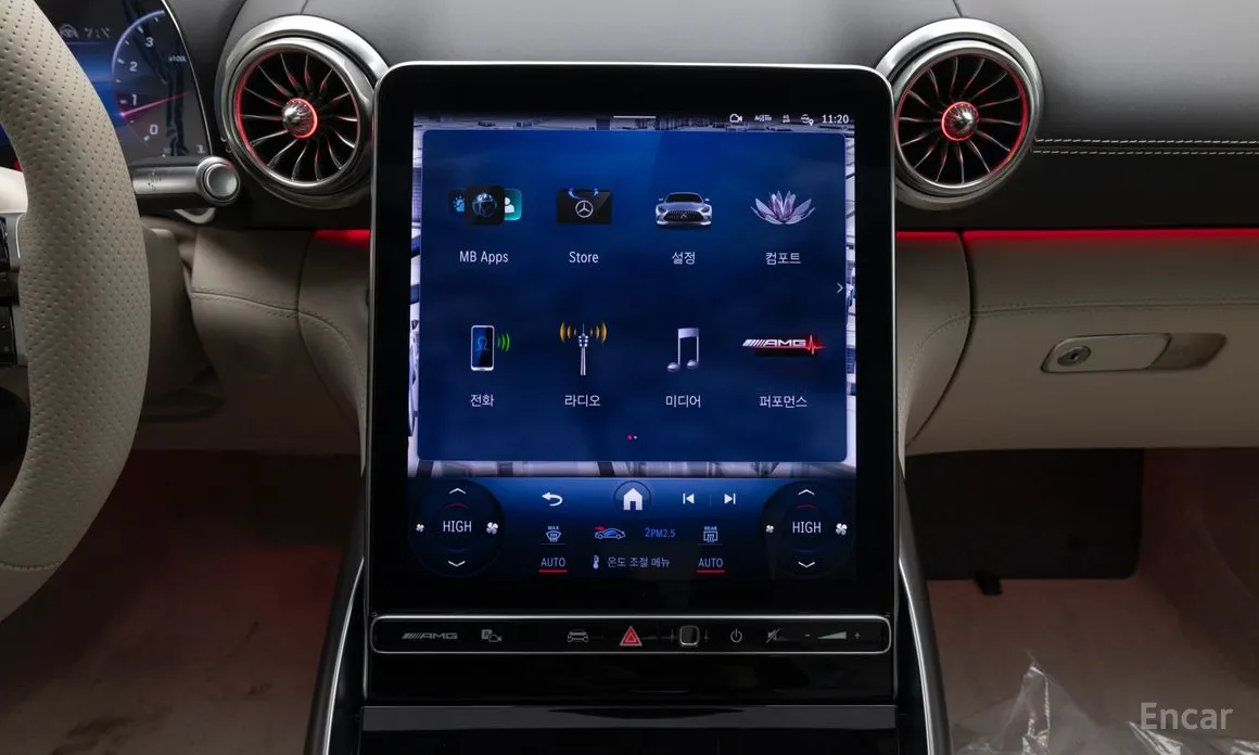 Фото 16 - Mercedes-Benz AMG GT