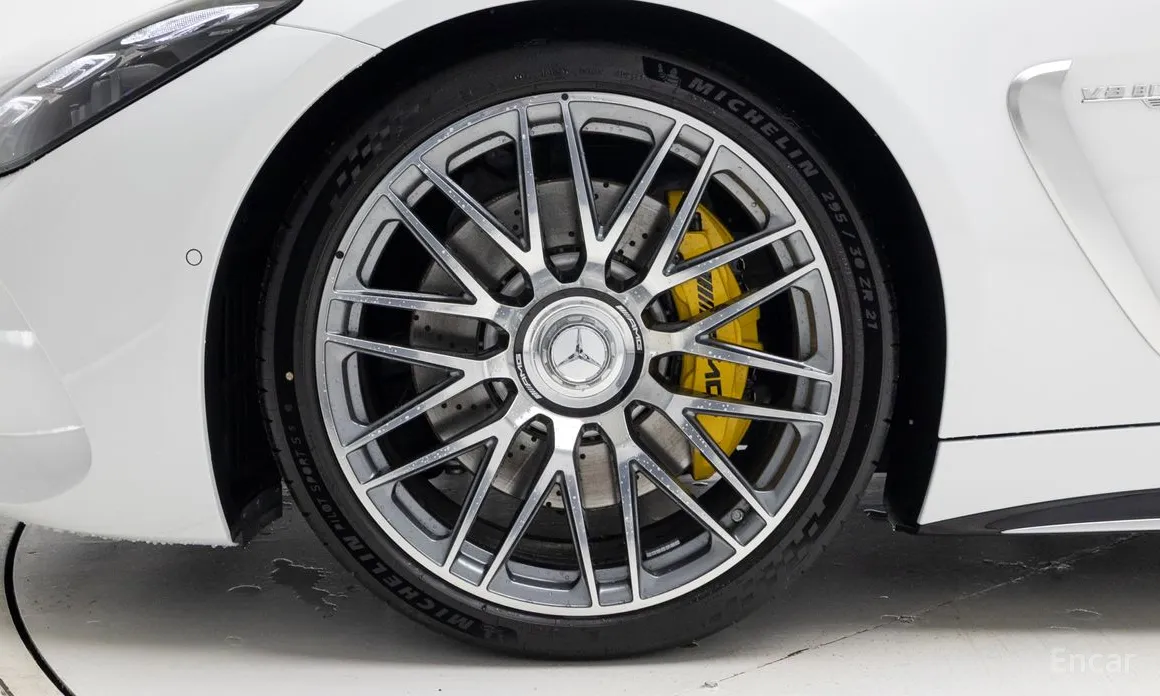 Фото 5 - Mercedes-Benz AMG GT