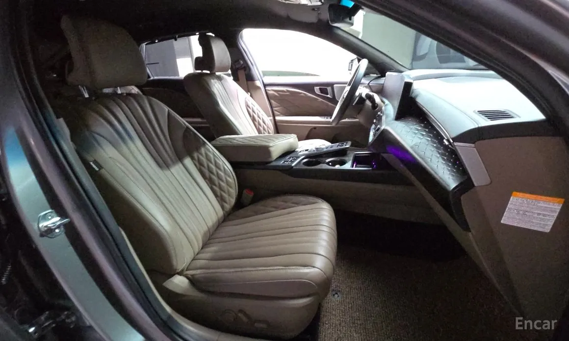 Фото 11 - Kia K8