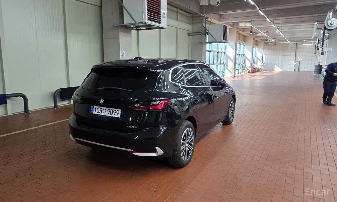 Фото 2 - BMW 2 Series