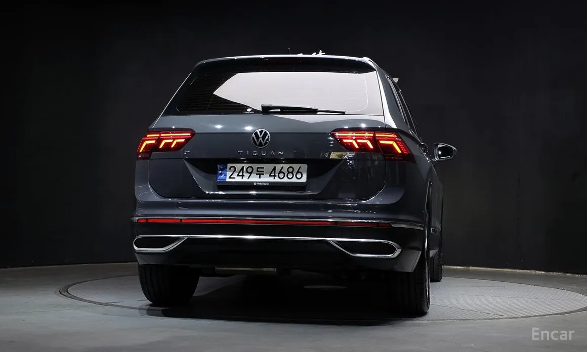 Фото 4 - Volkswagen Tiguan