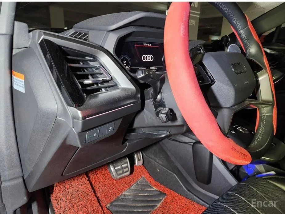 Фото 15 - Audi Q4 e-tron