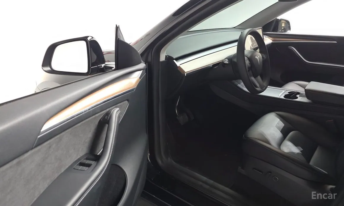 Фото 11 - Tesla Model Y