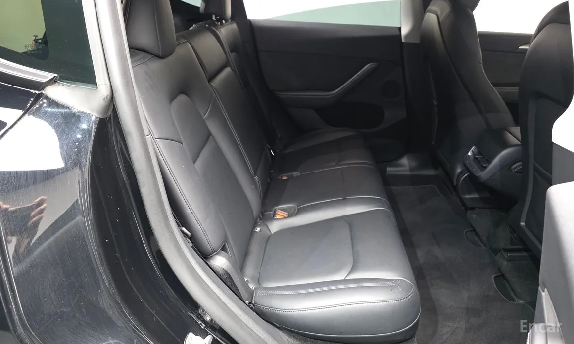 Фото 12 - Tesla Model Y