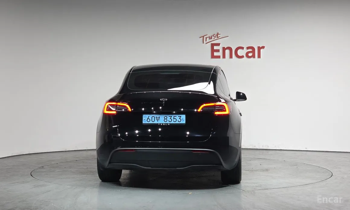 Фото 4 - Tesla Model Y