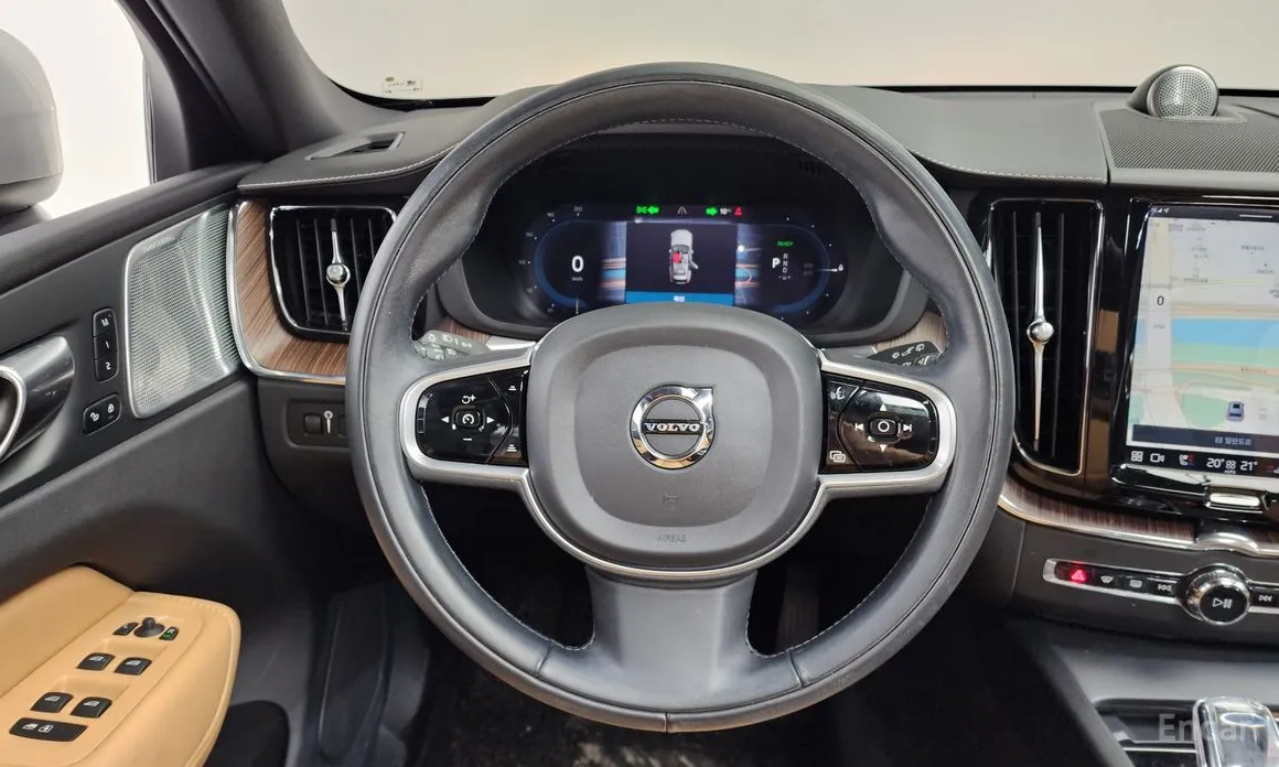 Фото 13 - Volvo XC60