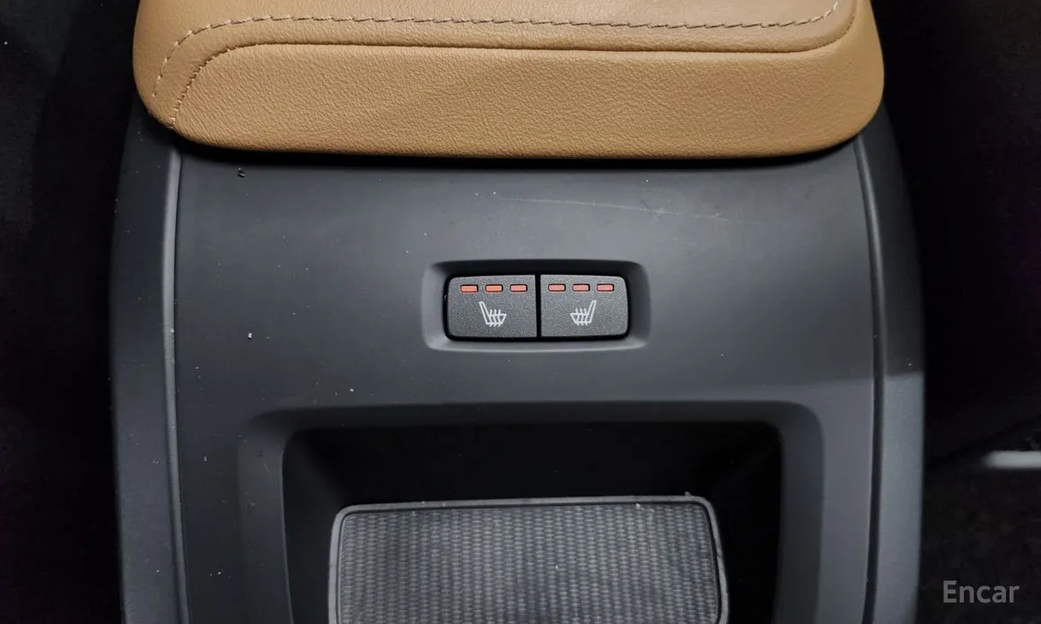 Фото 19 - Volvo XC60