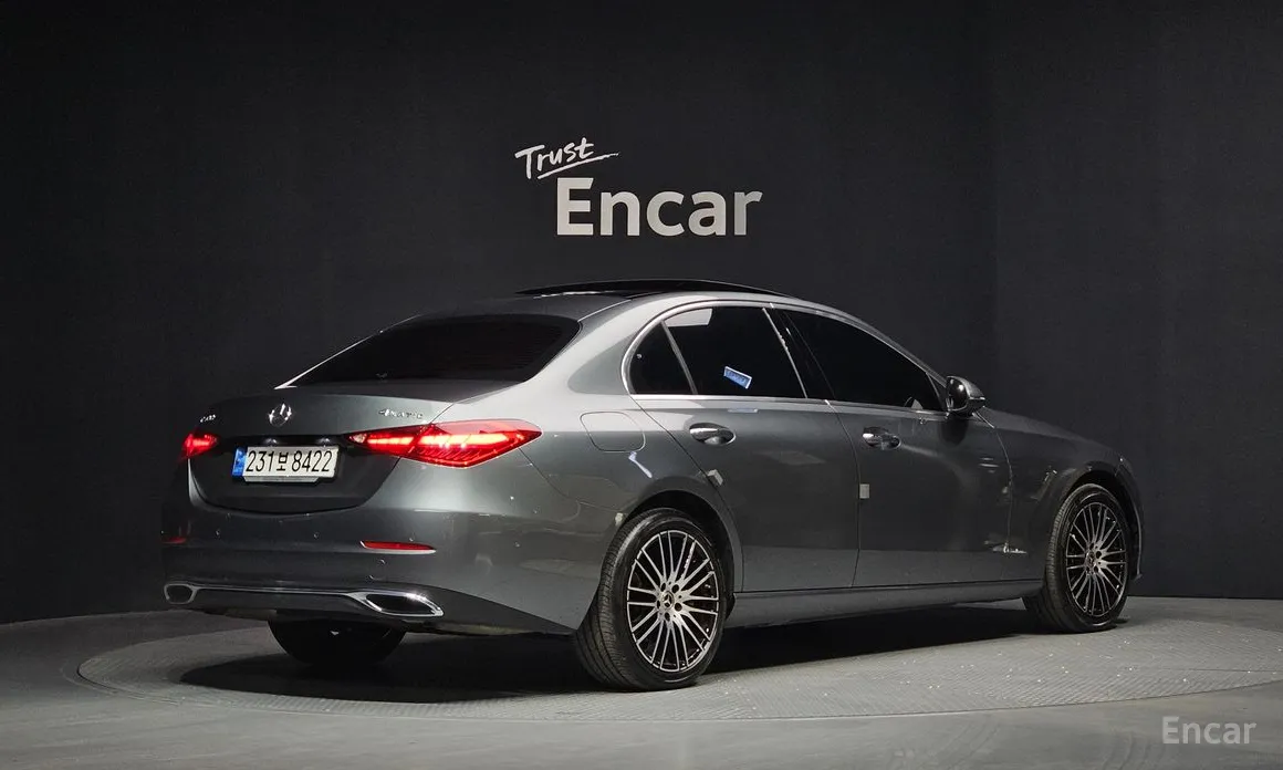 Photo 2 - Mercedes-Benz C-Class