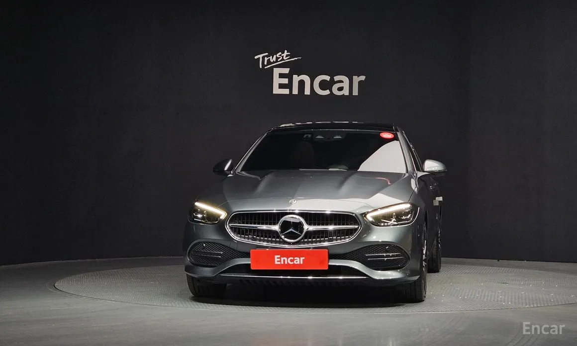 Photo 3 - Mercedes-Benz C-Class