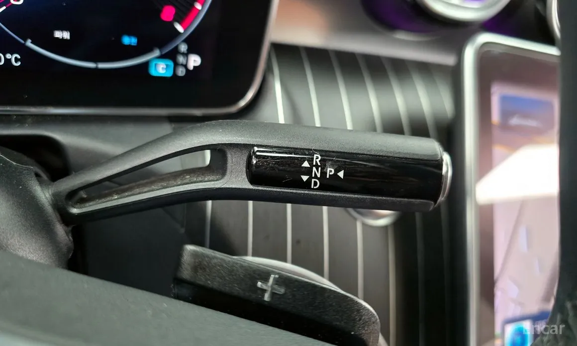 Photo 9 - Mercedes-Benz C-Class