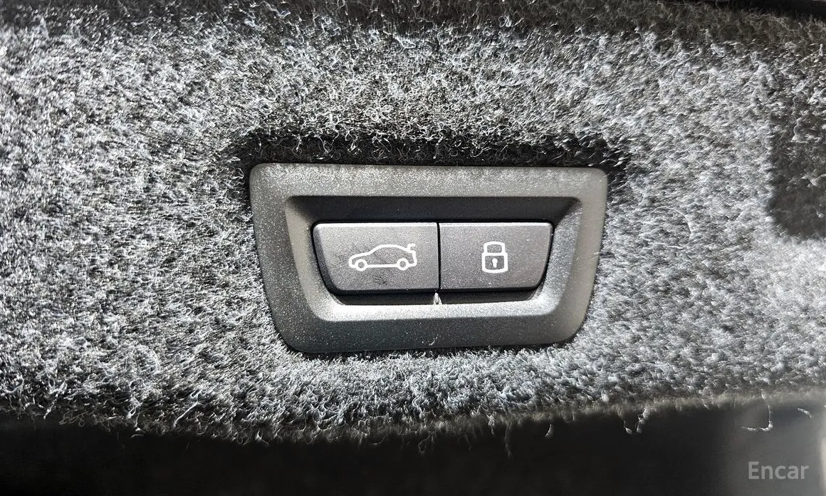 Фото 18 - BMW i5