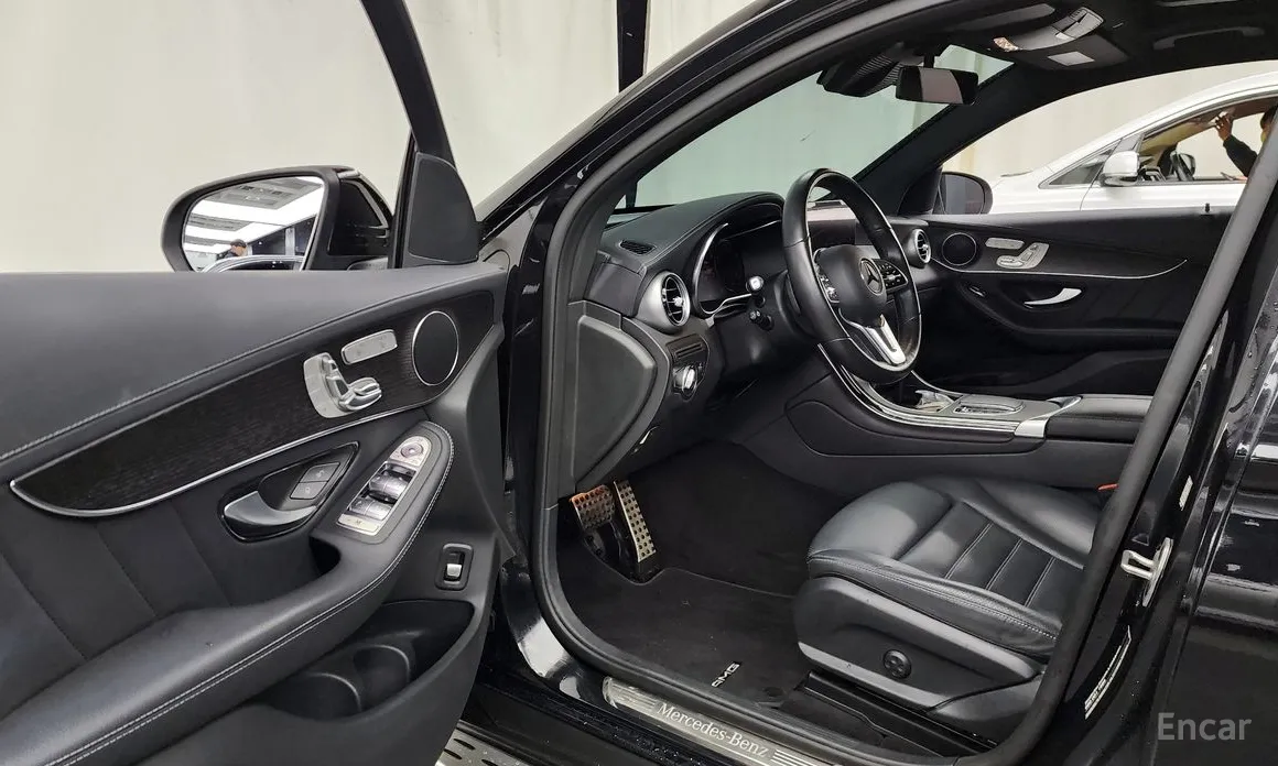 Фото 10 - Mercedes-Benz GLC-Class