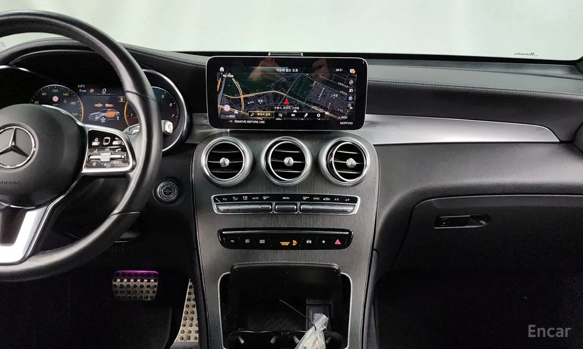 Фото 14 - Mercedes-Benz GLC-Class