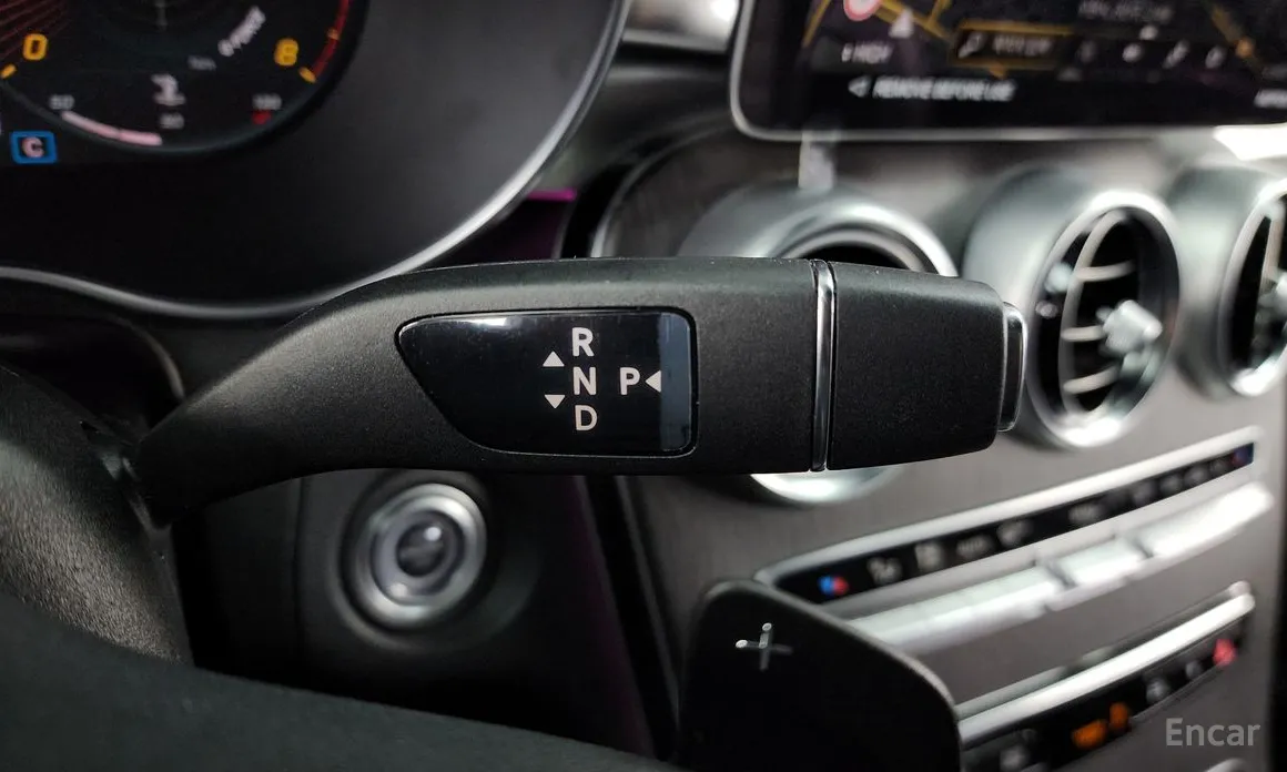 Фото 9 - Mercedes-Benz GLC-Class