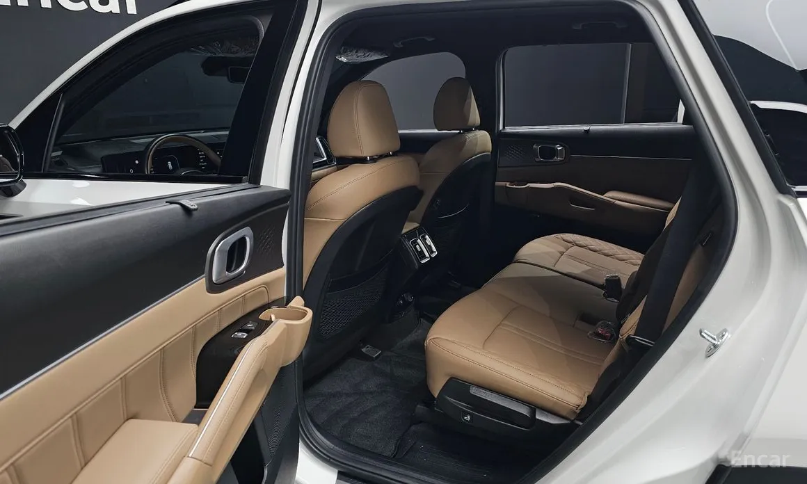 Фото 12 - Kia Sorento