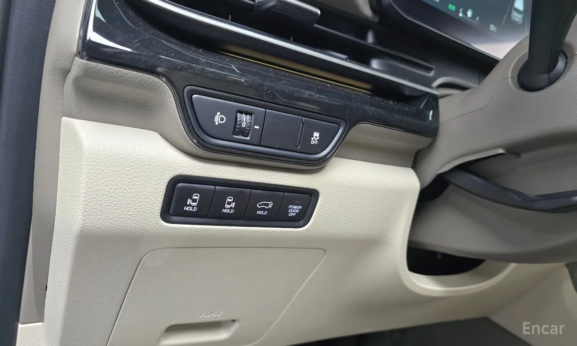 Kia Carnival 2023 Gasoline 9-Seater Hi Limousine