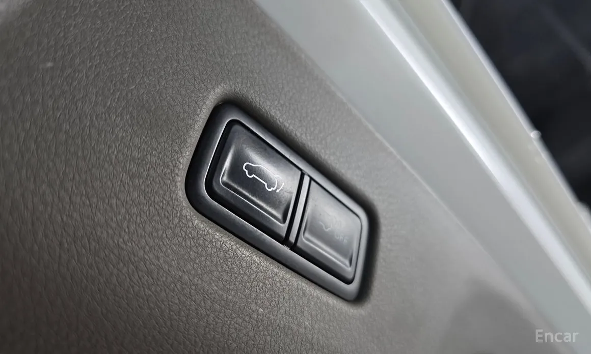 Kia Carnival 2023 Gasoline 9-Seater Hi Limousine
