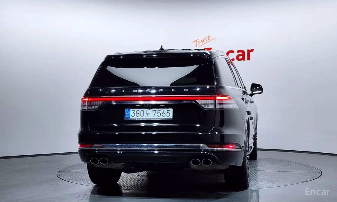 Фото 4 - Lincoln Aviator