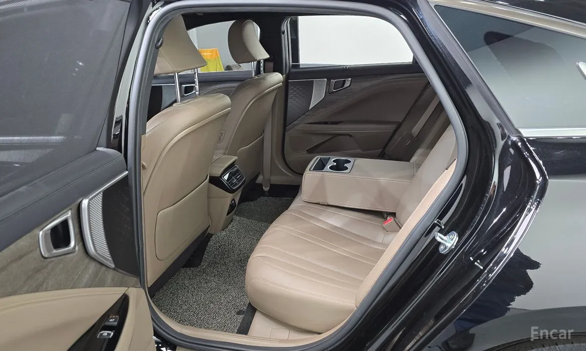 Фото 11 - Kia K8