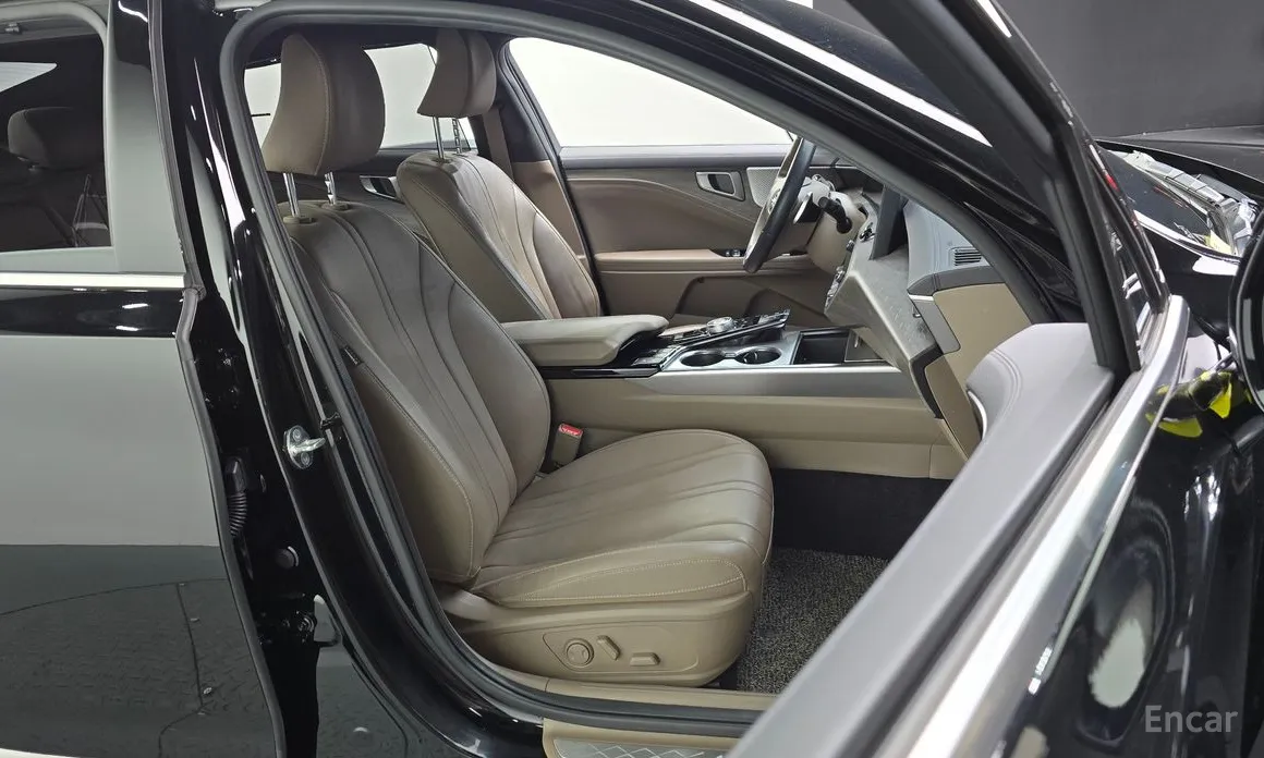 Фото 12 - Kia K8