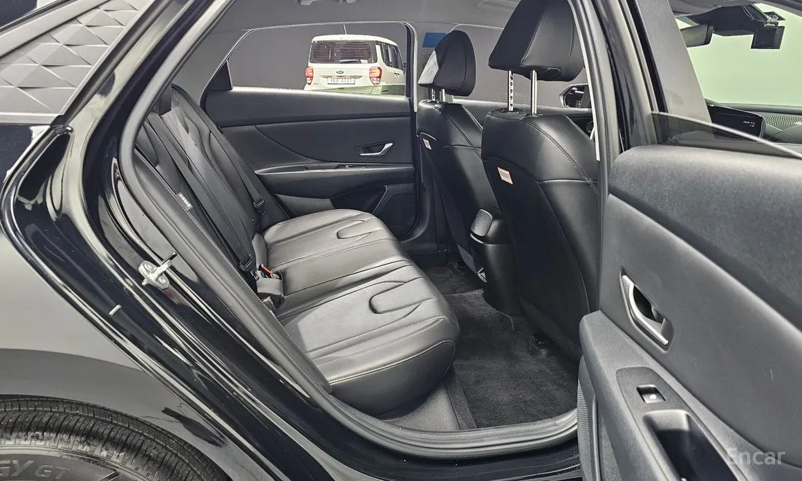 Фото 12 - Hyundai Avante