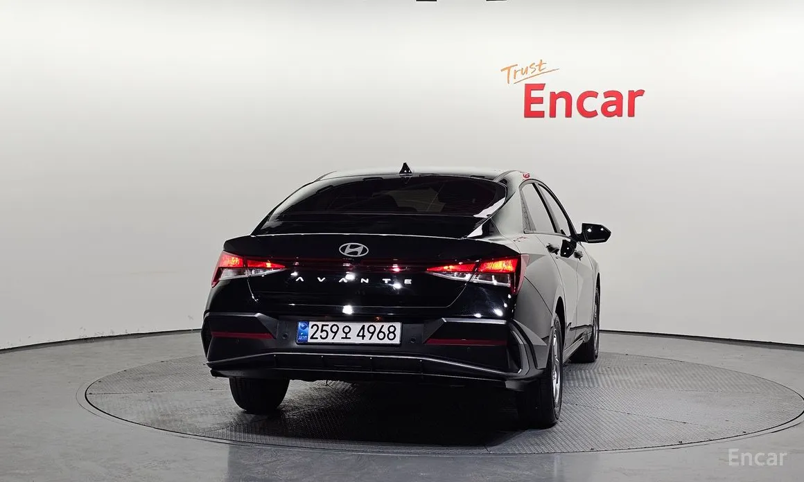 Фото 4 - Hyundai Avante