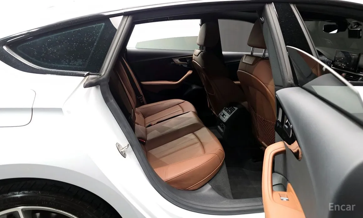 Фото 12 - Audi A5