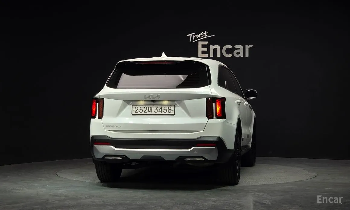 Photo 4 - Kia Sorento