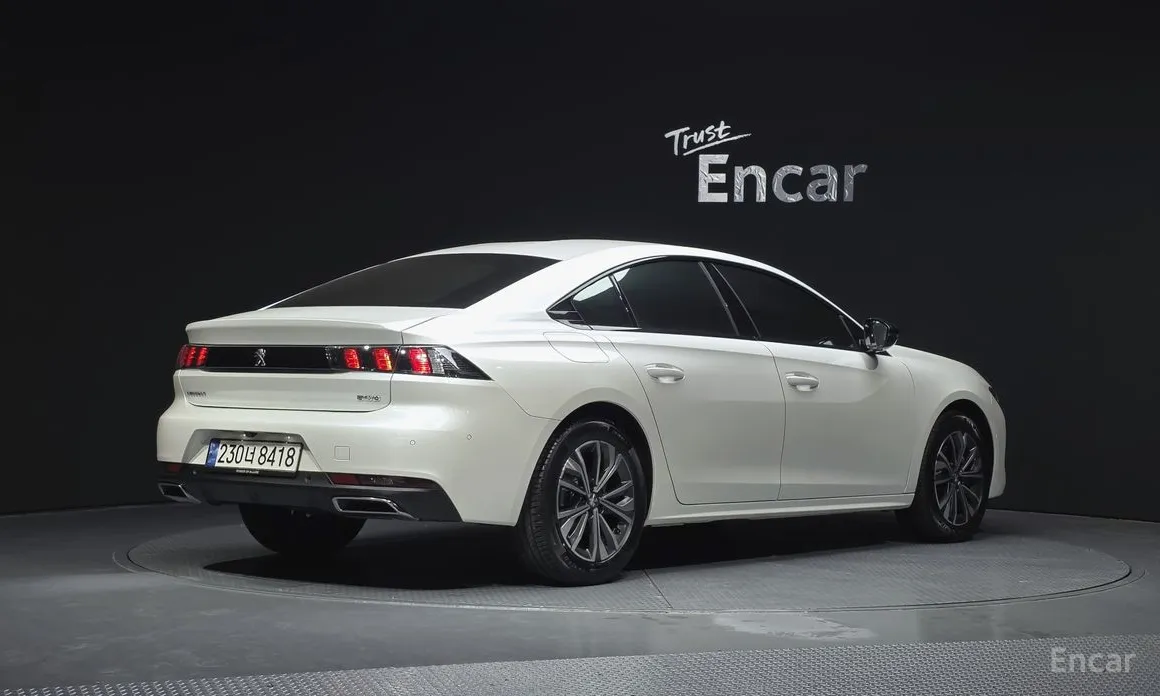 Фото 2 - Peugeot 508