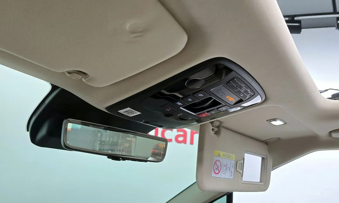 Фото 18 - Kia Carnival