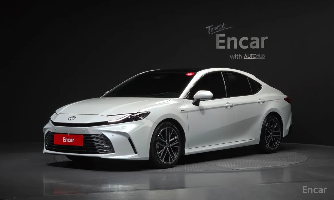 Фото 1 - Toyota Camry