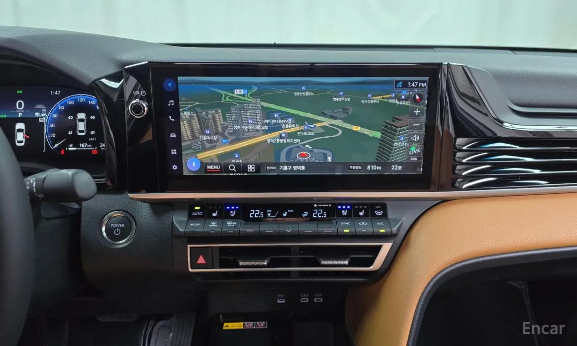 Фото 14 - Toyota Camry