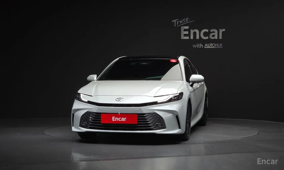 Фото 3 - Toyota Camry