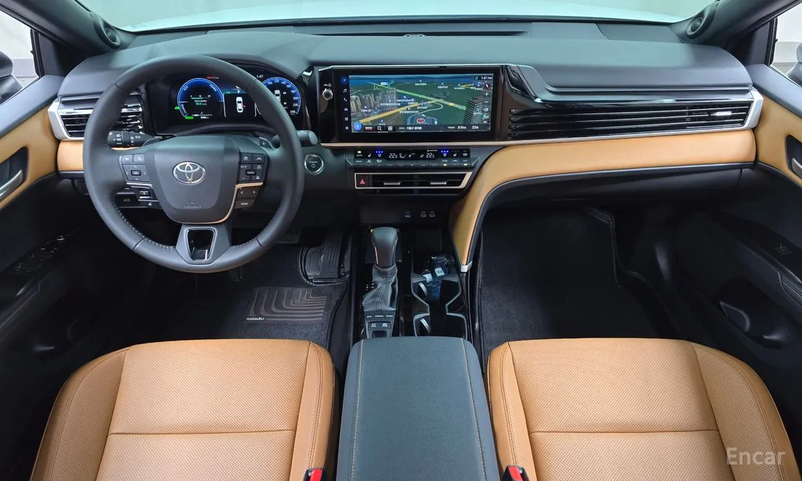 Фото 7 - Toyota Camry