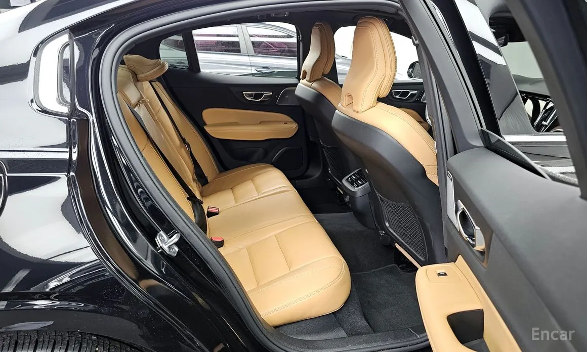 Photo 12 - Volvo S60