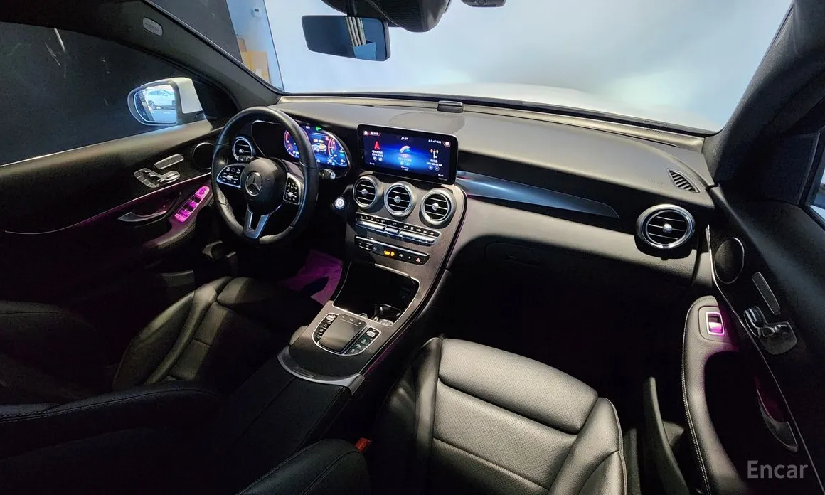 Фото 13 - Mercedes-Benz GLC-Class