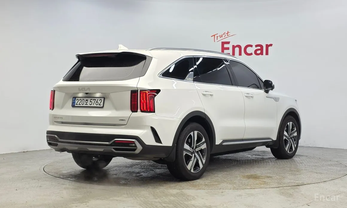 Фото 2 - Kia Sorento