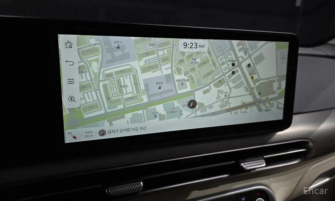 Фото 14 - Genesis GV60