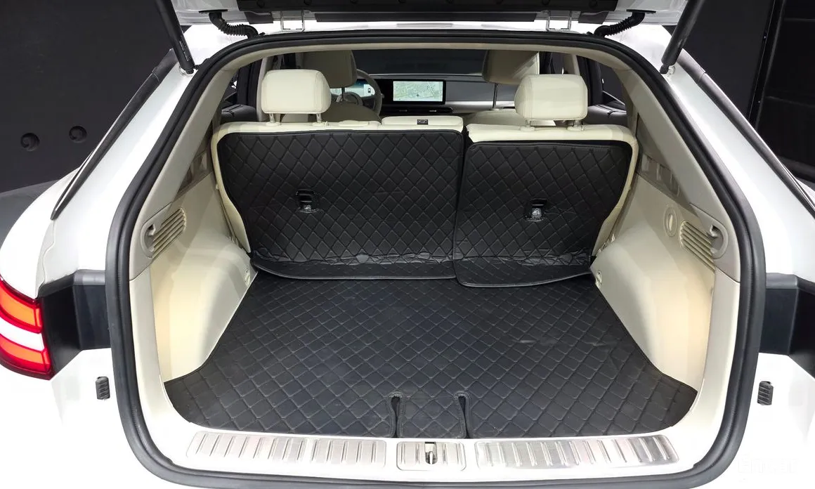 Фото 20 - Genesis GV60