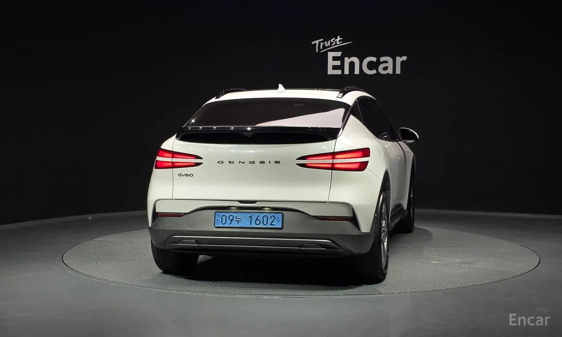 Фото 4 - Genesis GV60