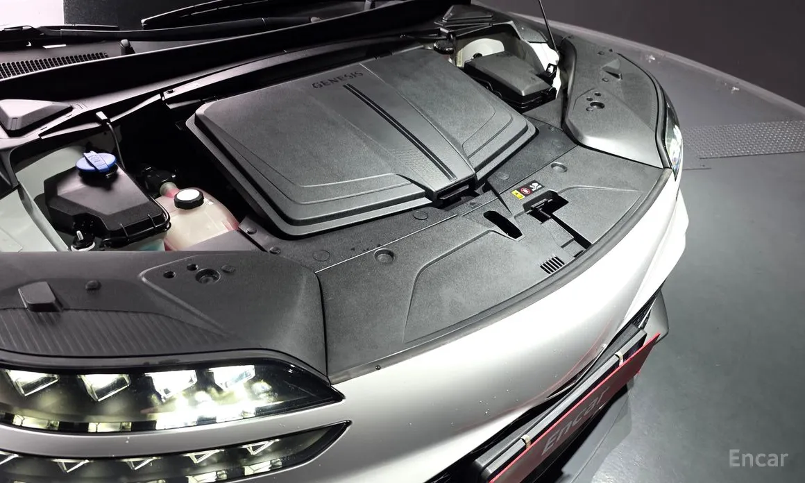 Фото 6 - Genesis GV60