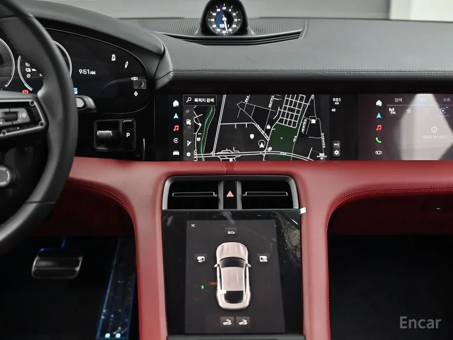 Фото 14 - Porsche Taycan