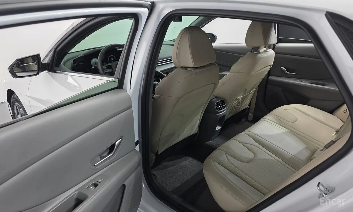 Фото 17 - Hyundai Avante