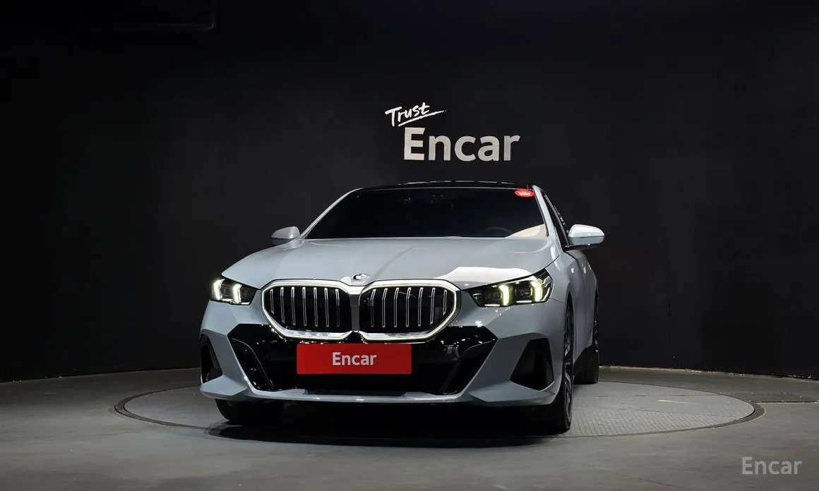 Фото 3 - BMW 5 Series